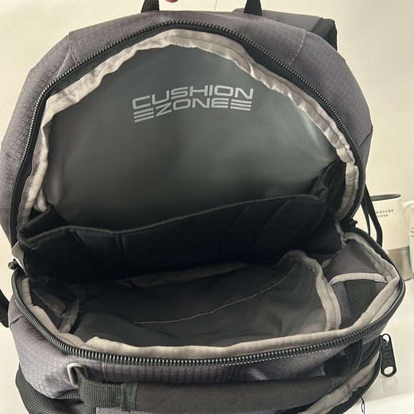 High Sierra Extreme Backpack - Picture 7 of 12